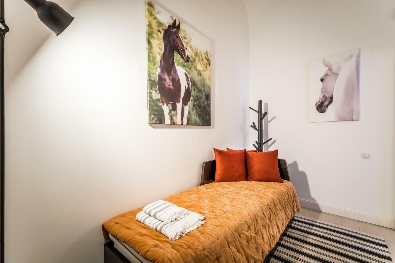 Urban Stable Luxury Apartments Budapest Ngoại thất bức ảnh