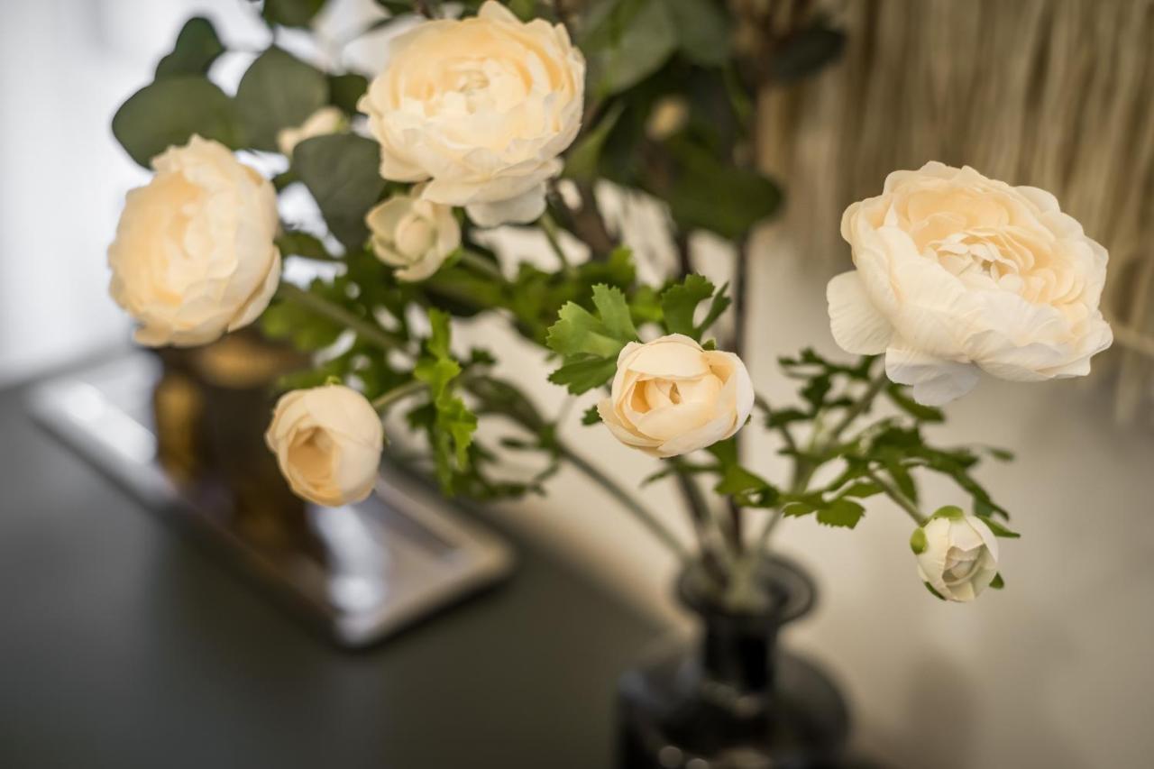 Urban Stable Luxury Apartments Budapest Ngoại thất bức ảnh