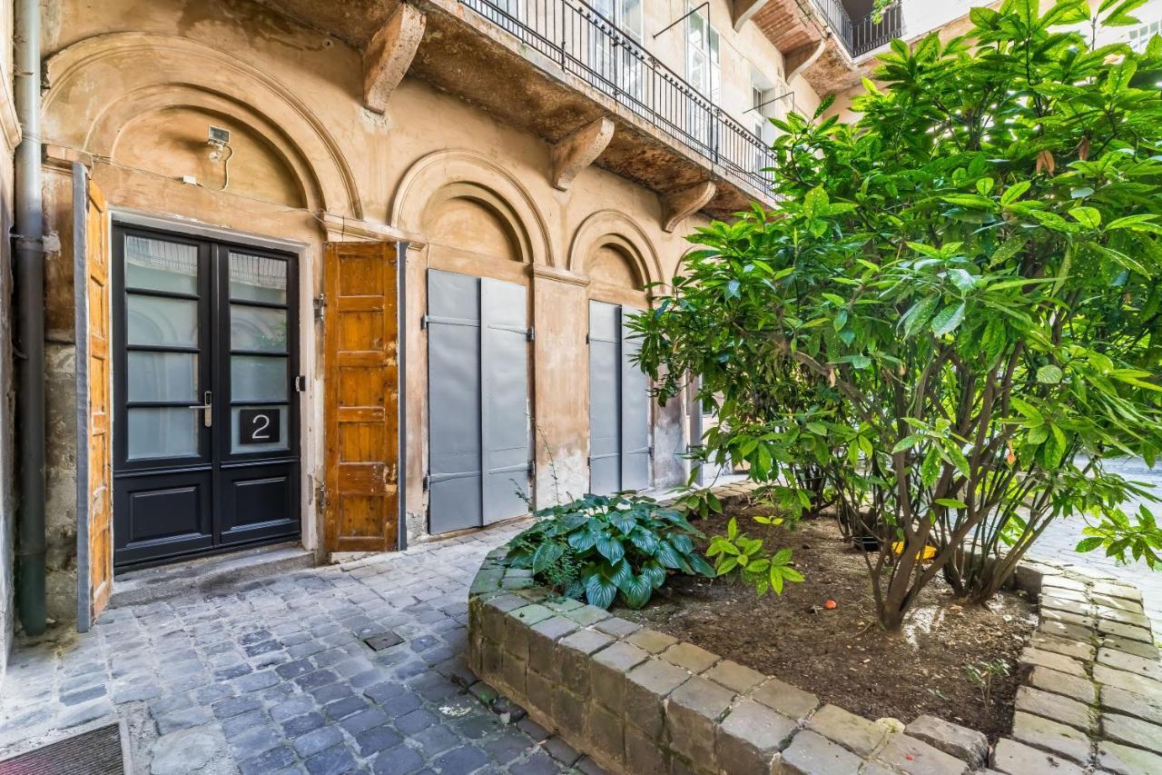 Urban Stable Luxury Apartments Budapest Ngoại thất bức ảnh