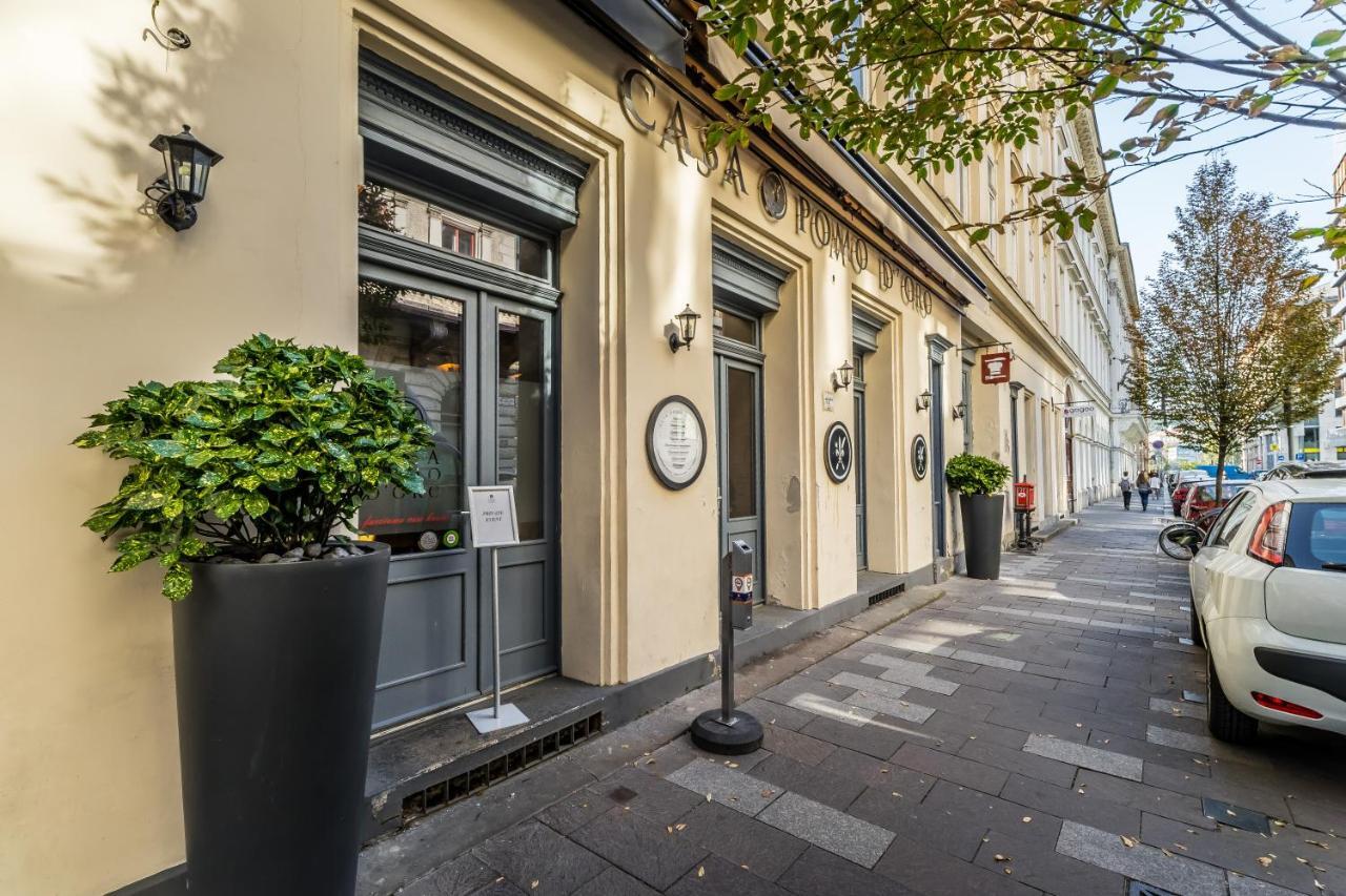 Urban Stable Luxury Apartments Budapest Ngoại thất bức ảnh