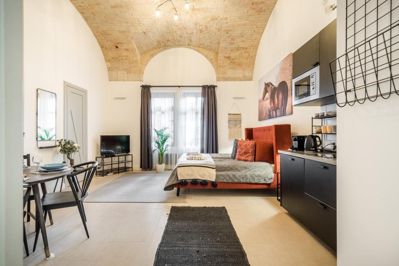 Urban Stable Luxury Apartments Budapest Ngoại thất bức ảnh