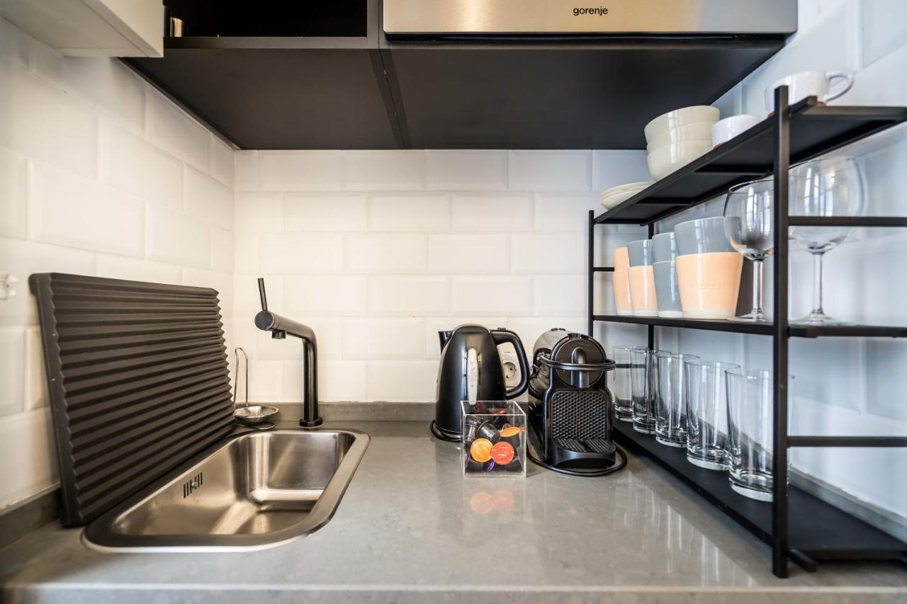 Urban Stable Luxury Apartments Budapest Ngoại thất bức ảnh