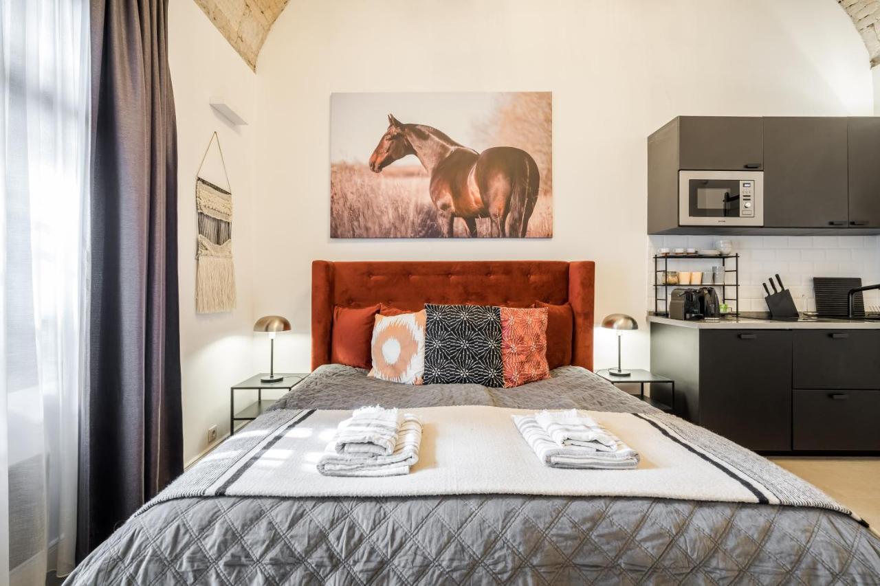 Urban Stable Luxury Apartments Budapest Ngoại thất bức ảnh