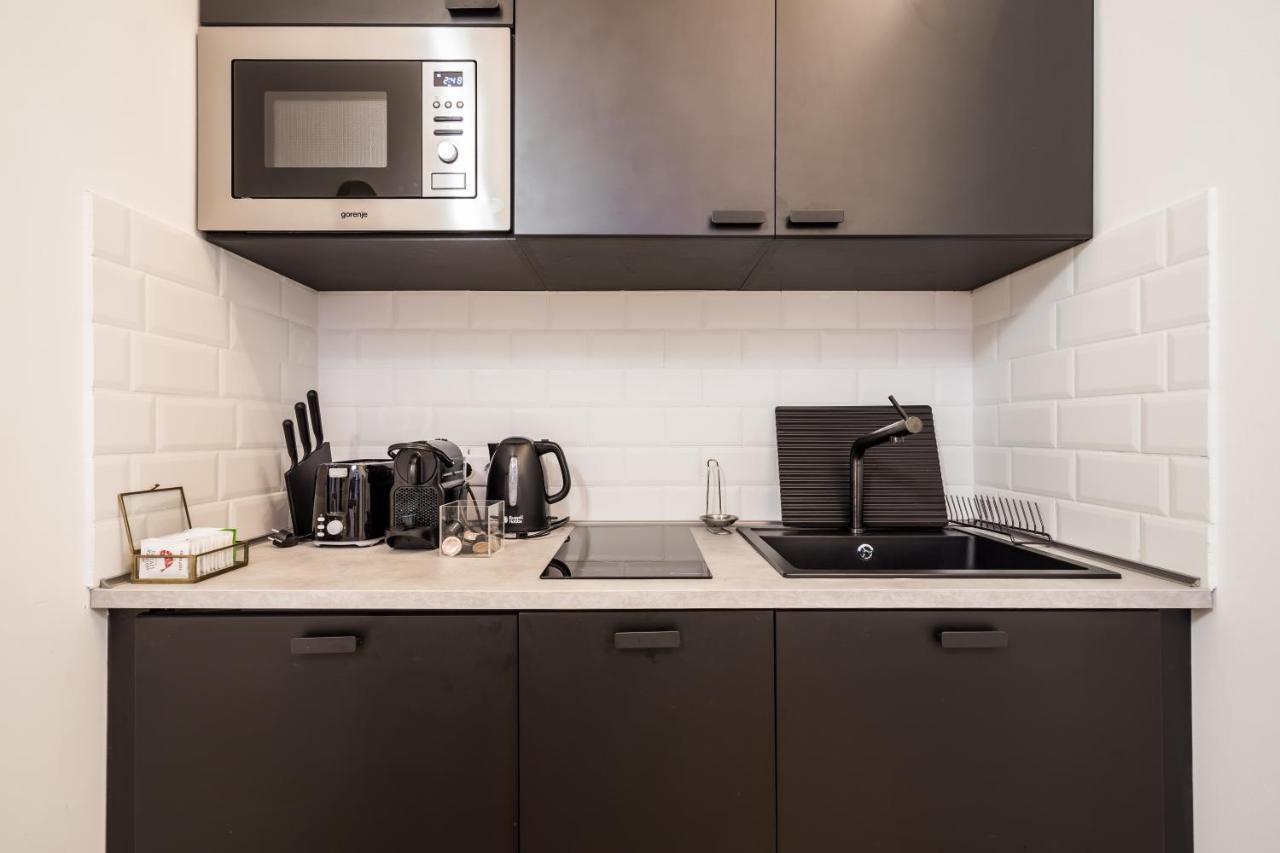 Urban Stable Luxury Apartments Budapest Ngoại thất bức ảnh