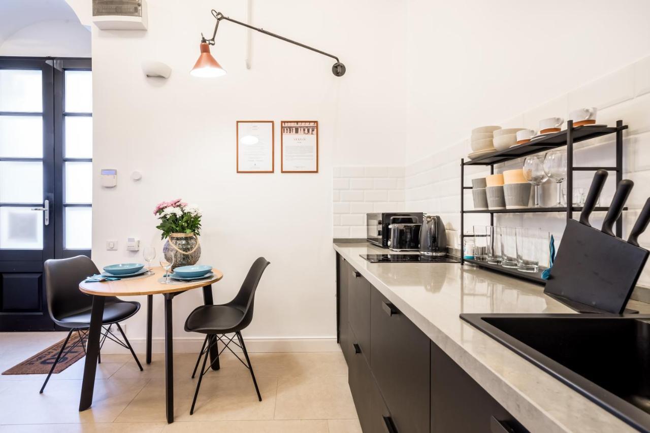 Urban Stable Luxury Apartments Budapest Ngoại thất bức ảnh